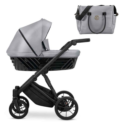 Pelenkázó táskával