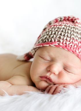 Miért jobb a babának a hálózsák?